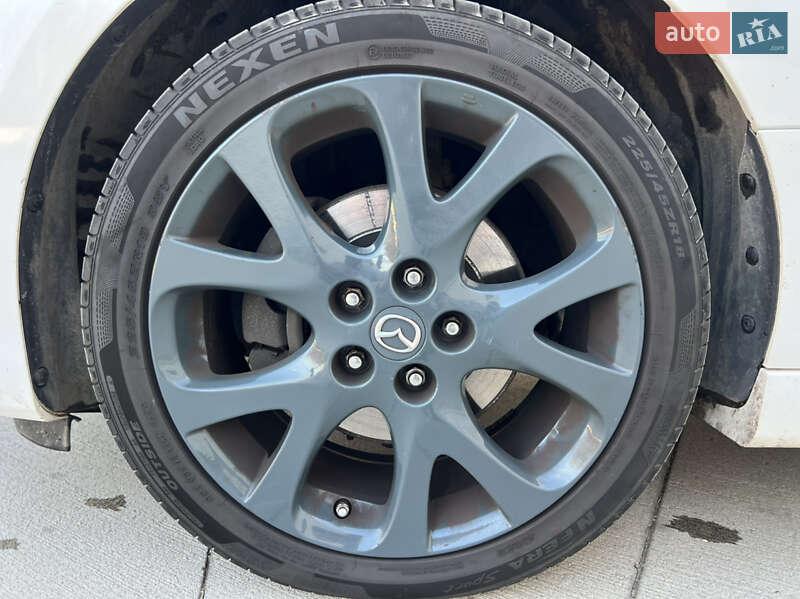 Универсал Mazda 6 2010 в Луцке