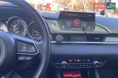 Седан Mazda 6 2020 в Вишневом
