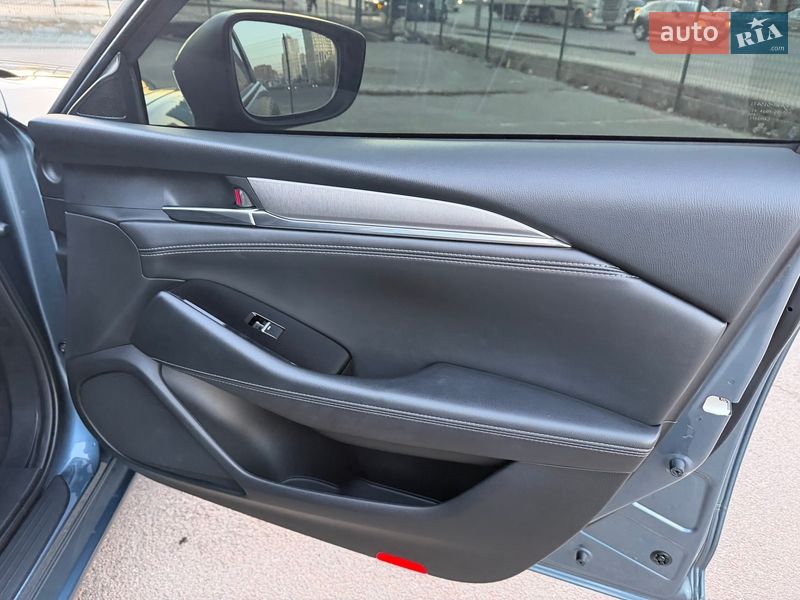 Седан Mazda 6 2019 в Киеве