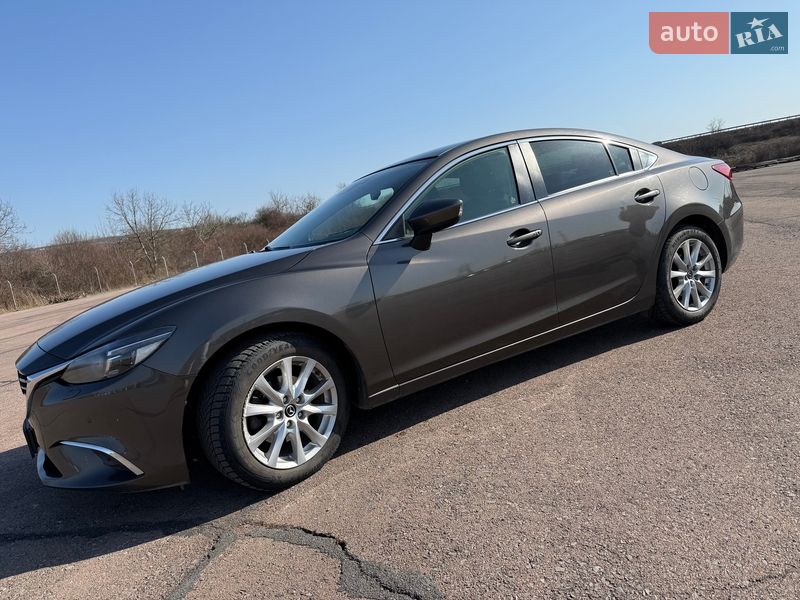 Седан Mazda 6 2016 в Ужгороді