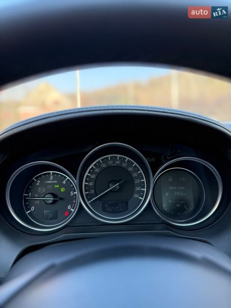 Седан Mazda 6 2016 в Ужгороді