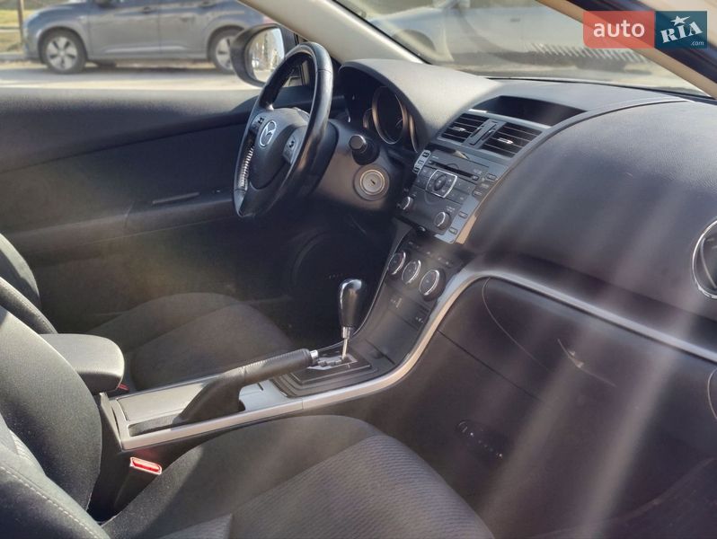 Універсал Mazda 6 2010 в Луцьку