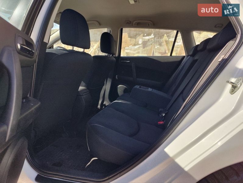 Універсал Mazda 6 2010 в Луцьку