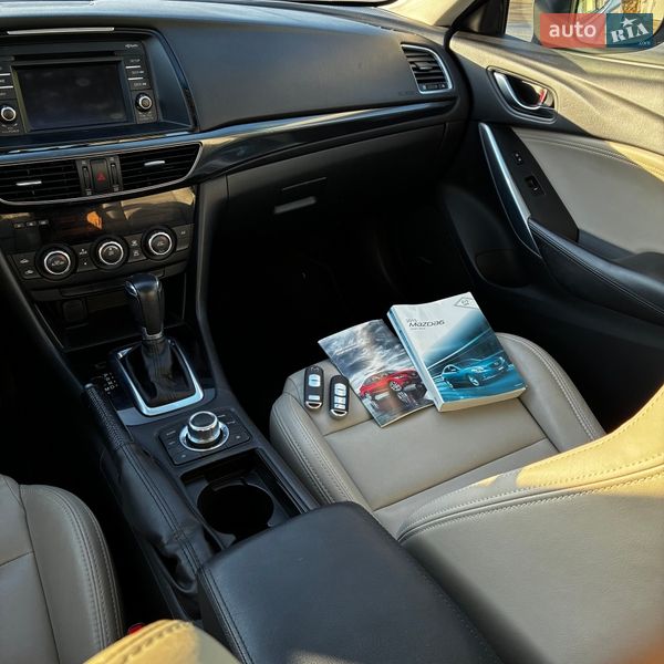 Седан Mazda 6 2014 в Киеве