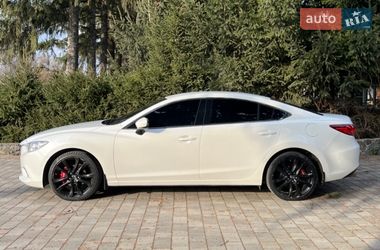 Седан Mazda 6 2015 в Староконстантинове
