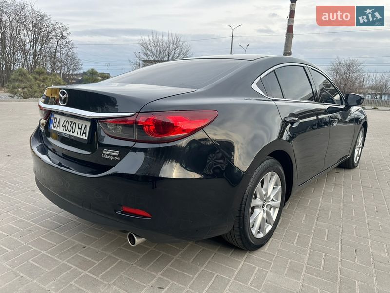 Седан Mazda 6 2013 в Днепре