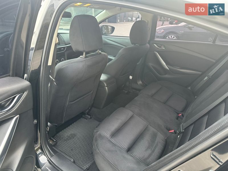 Седан Mazda 6 2013 в Днепре