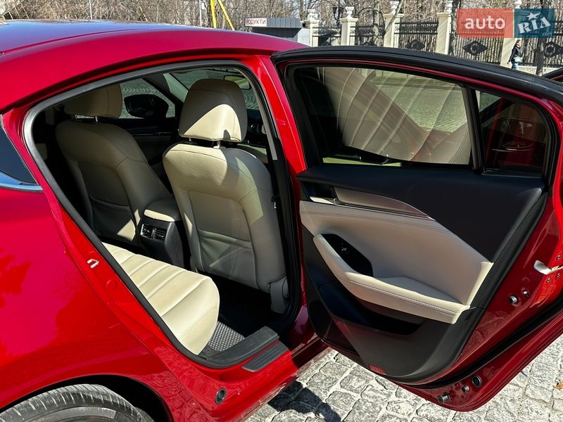 Седан Mazda 6 2018 в Днепре