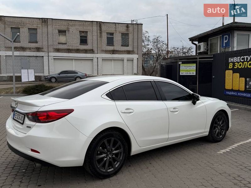 Седан Mazda 6 2014 в Днепре