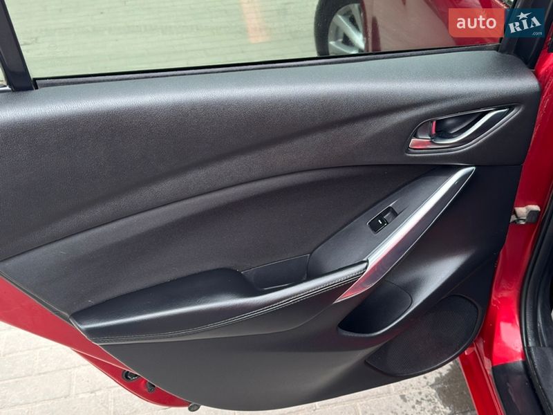 Седан Mazda 6 2013 в Днепре