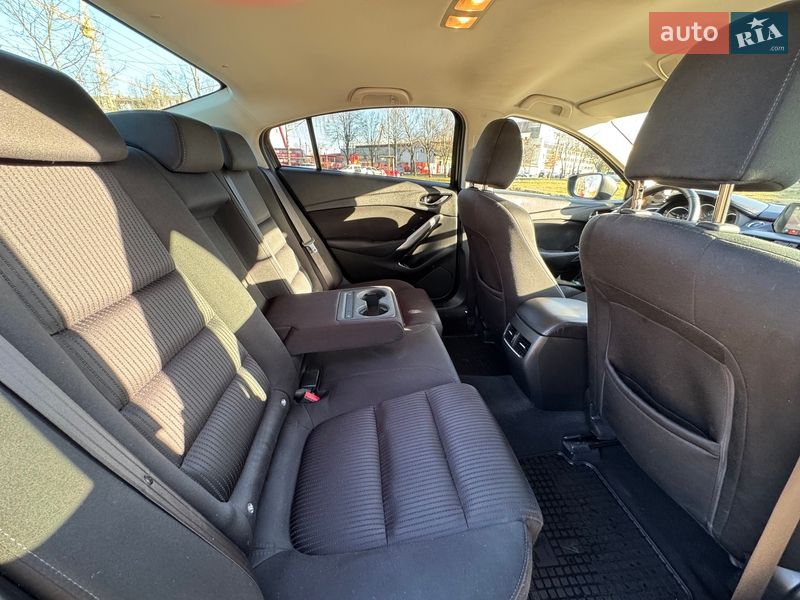 Седан Mazda 6 2016 в Львове