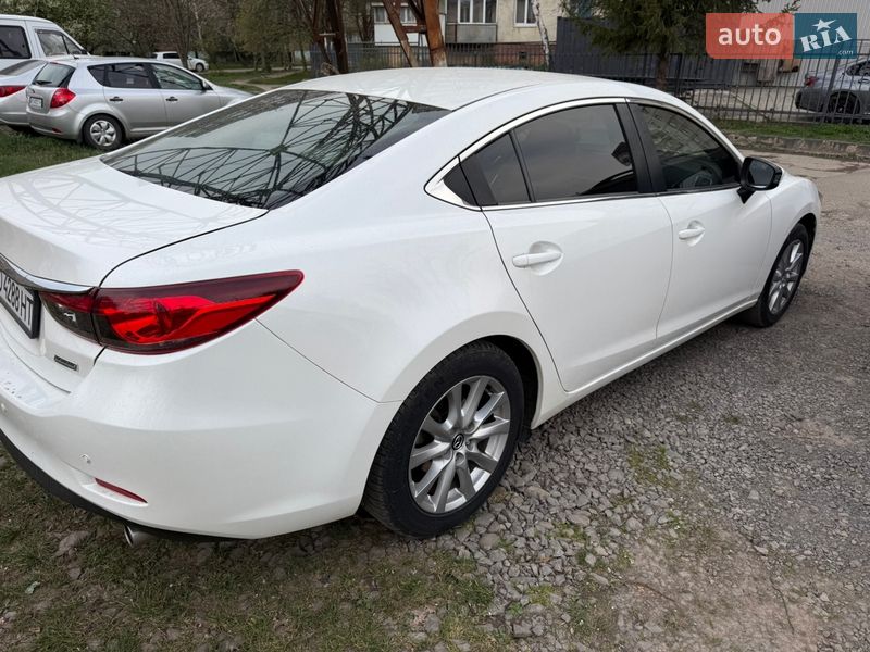 Седан Mazda 6 2014 в Ужгороде