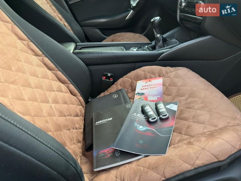 Седан Mazda 6 2016 в Дубні