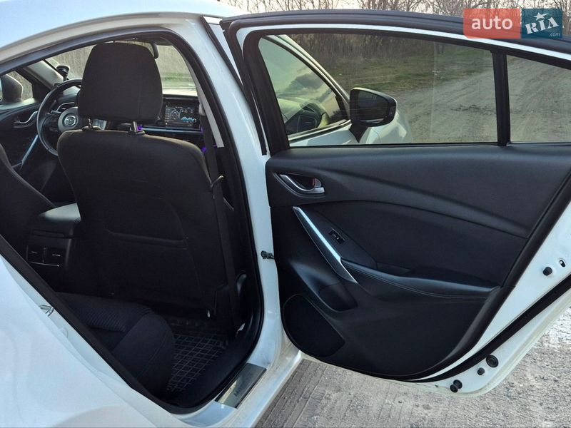 Седан Mazda 6 2014 в Николаеве