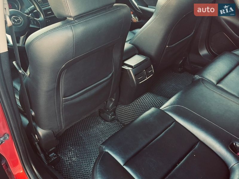 Седан Mazda 6 2013 в Тернополе