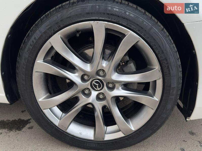Седан Mazda 6 2014 в Києві