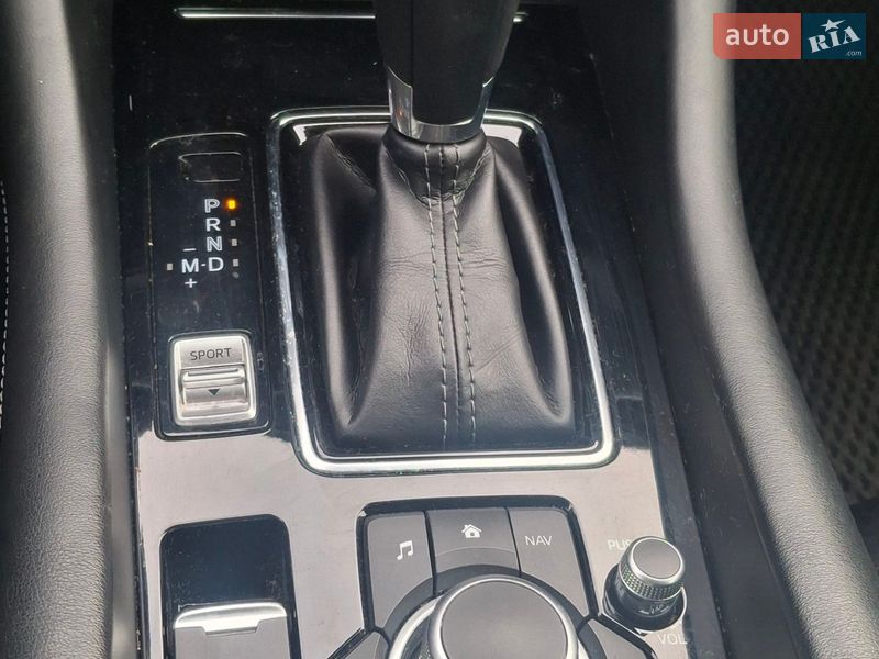 Седан Mazda 6 2018 в Киеве