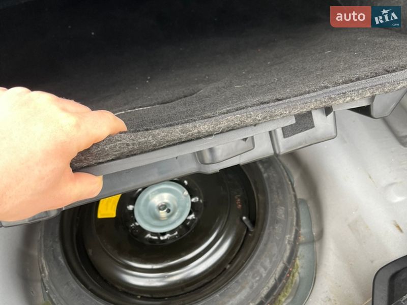 Седан Mazda 6 2012 в Львове