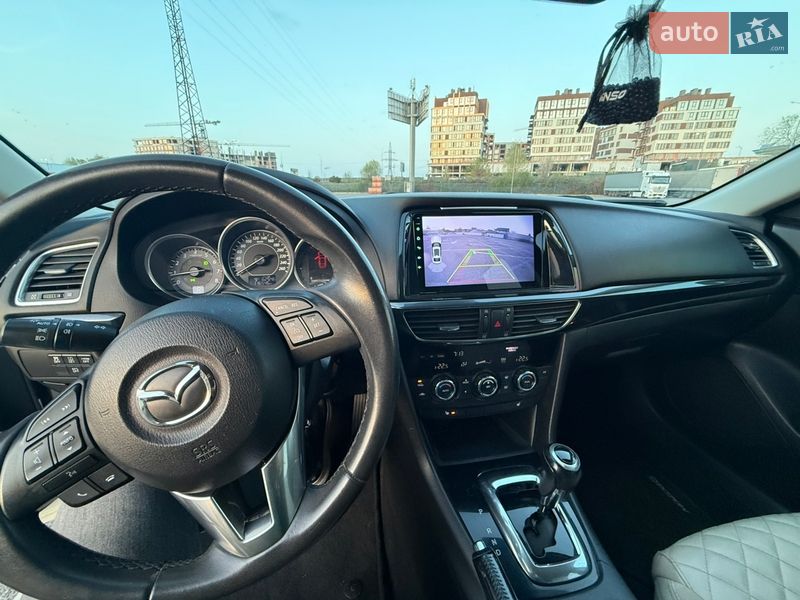 Седан Mazda 6 2014 в Ужгороде
