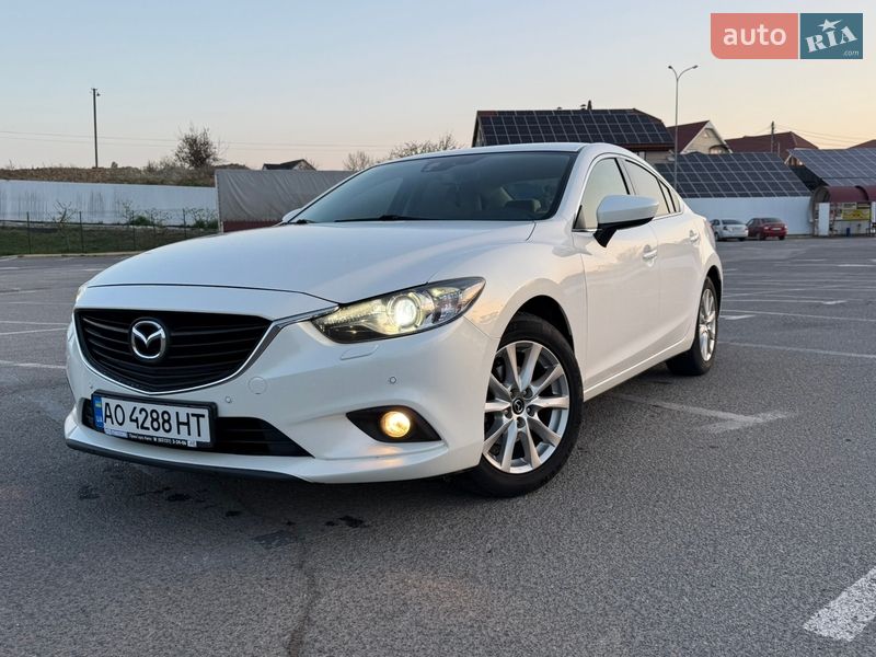 Седан Mazda 6 2014 в Ужгороде