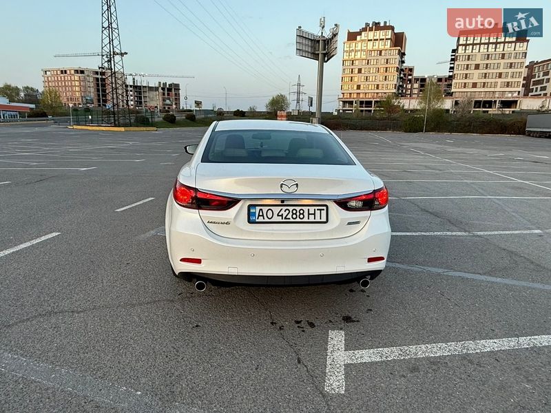 Седан Mazda 6 2014 в Ужгороде