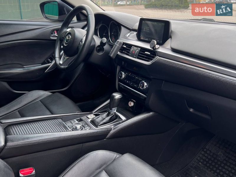 Седан Mazda 6 2016 в Мукачево