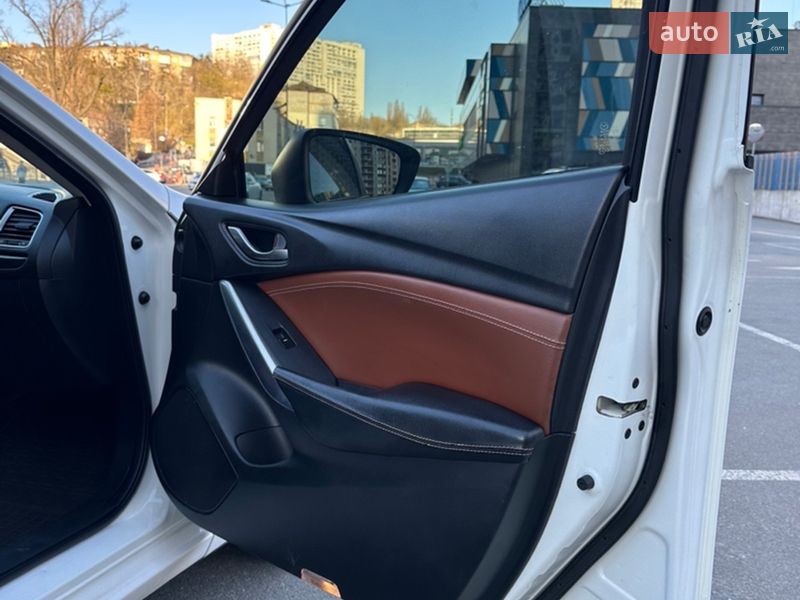 Седан Mazda 6 2013 в Киеве