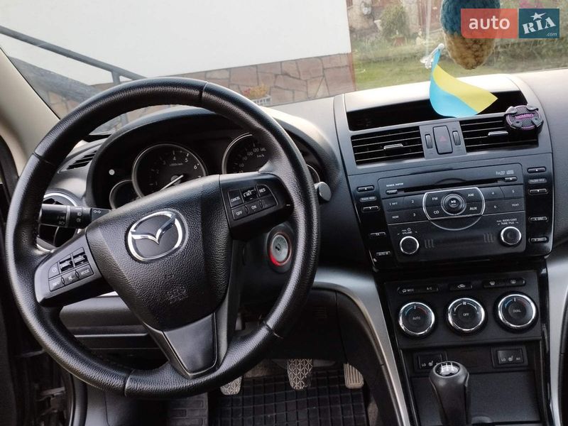 Седан Mazda 6 2011 в Бережанах