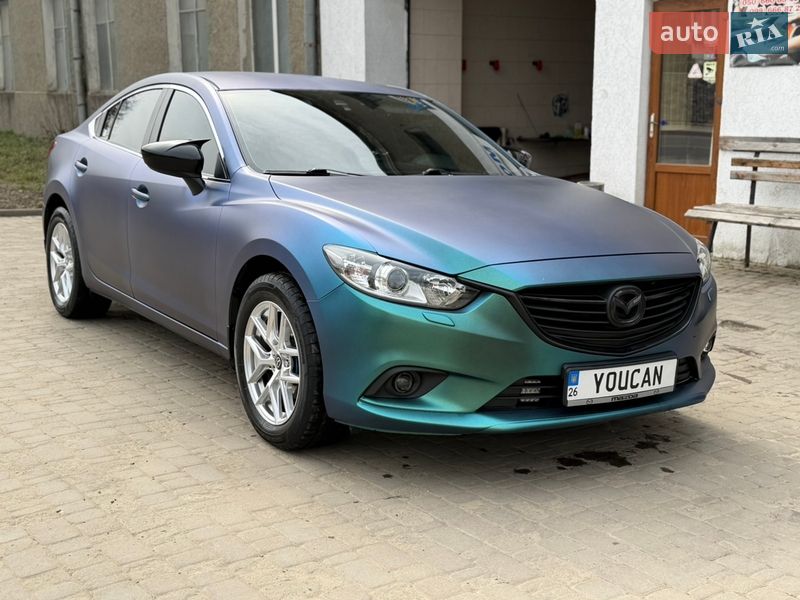 Седан Mazda 6 2012 в Черновцах