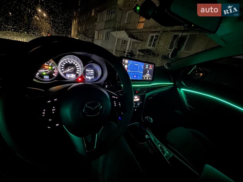 Седан Mazda 6 2012 в Черновцах