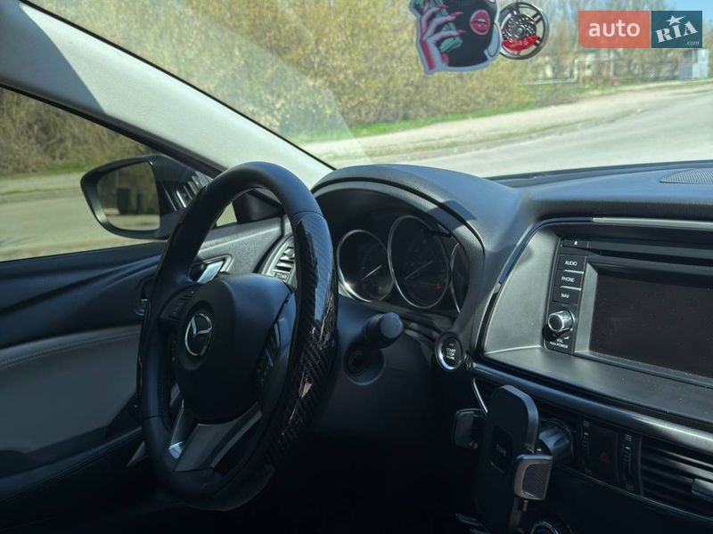Седан Mazda 6 2014 в Днепре