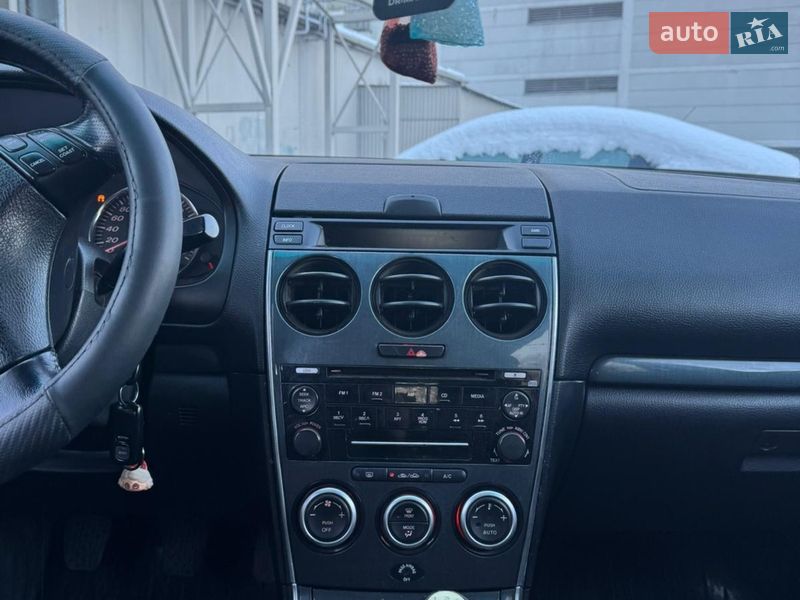 Универсал Mazda 6 2003 в Ромнах