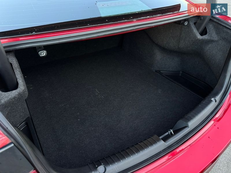 Седан Mazda 6 2019 в Киеве