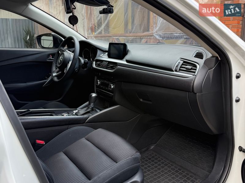Седан Mazda 6 2017 в Полтаве