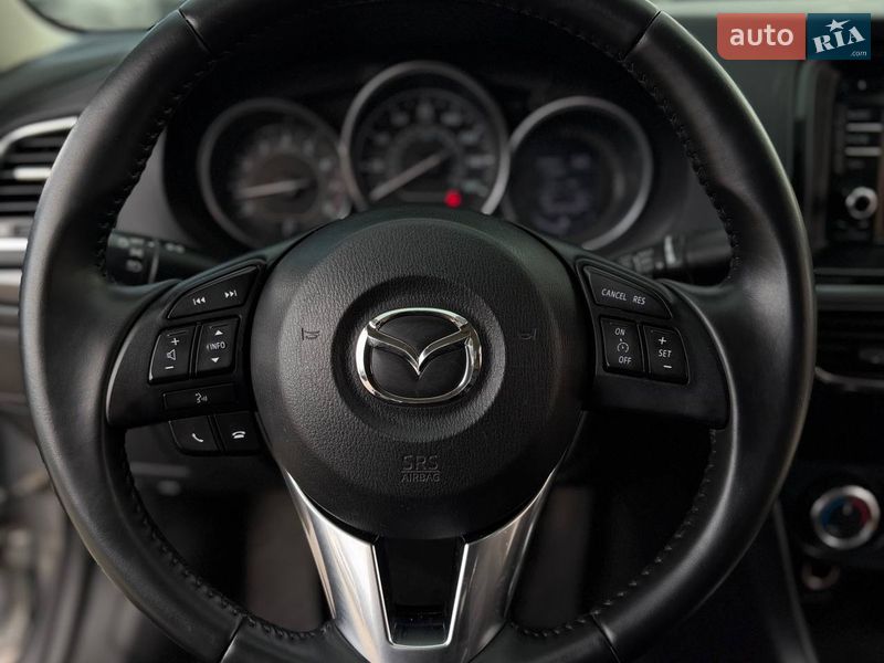 Седан Mazda 6 2014 в Днепре