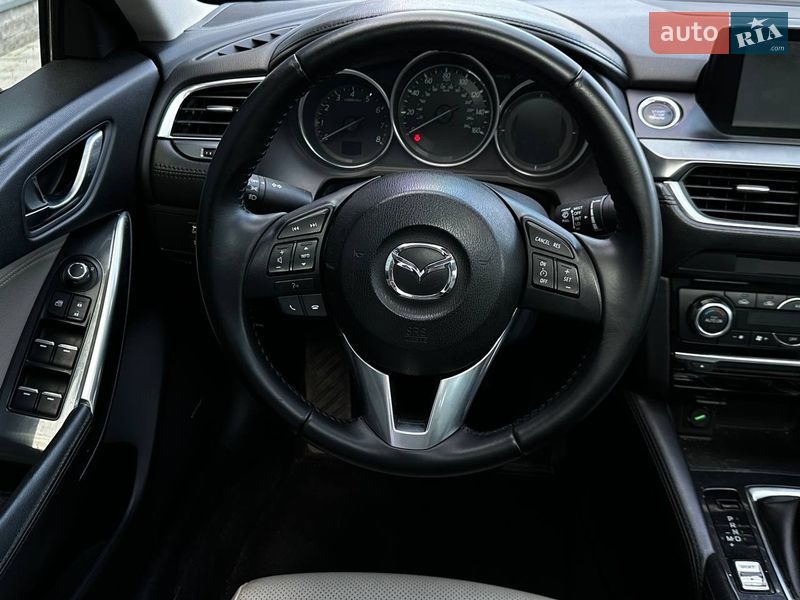 Седан Mazda 6 2015 в Николаеве