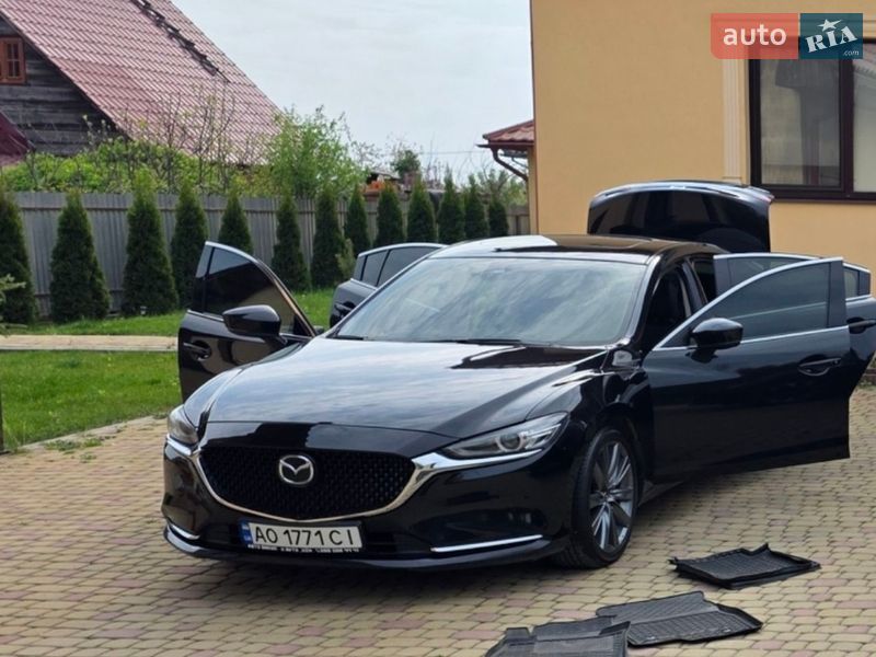 Седан Mazda 6 2018 в Ужгороде