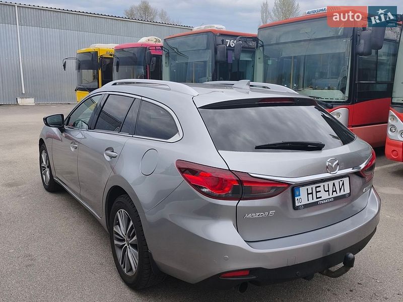 Универсал Mazda 6 2013 в Киеве