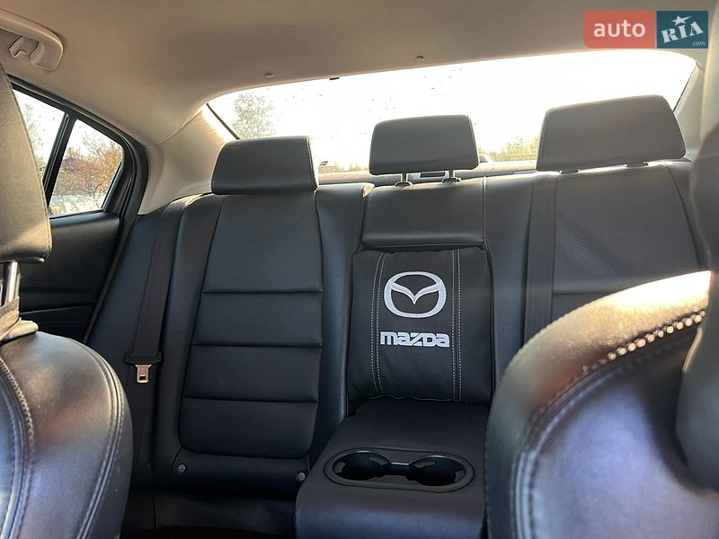 Седан Mazda 6 2015 в Шептицькому