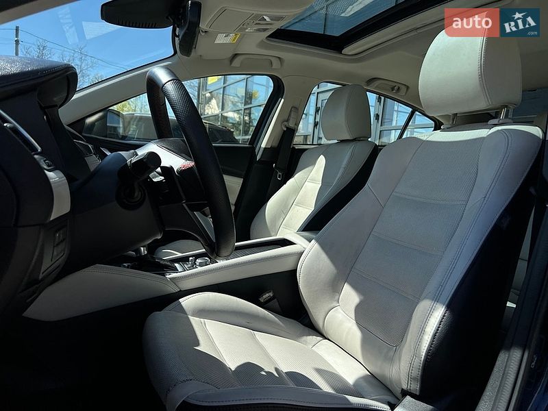 Седан Mazda 6 2015 в Ивано-Франковске