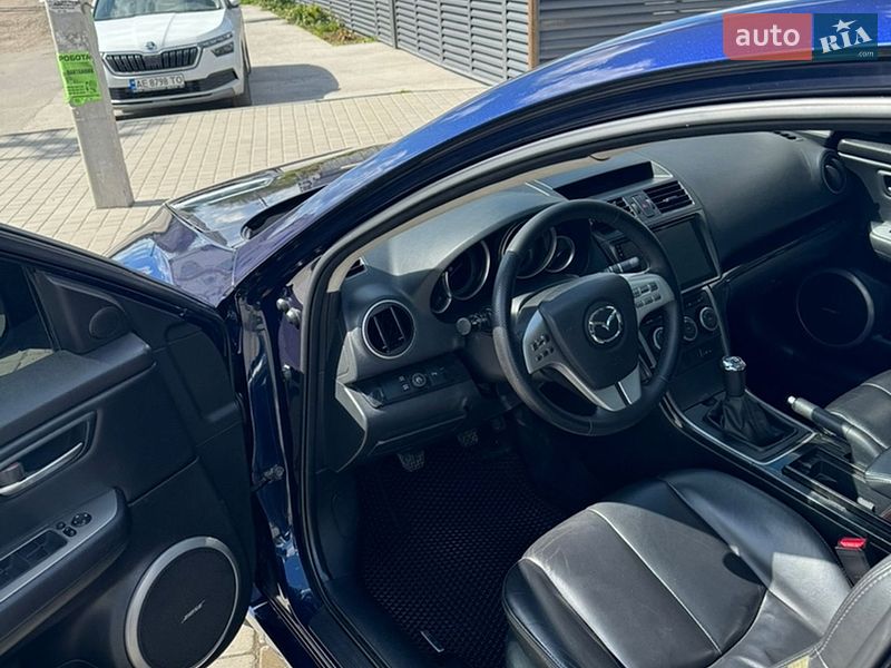 Седан Mazda 6 2008 в Днепре