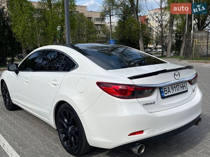 Седан Mazda 6 2013 в Черновцах