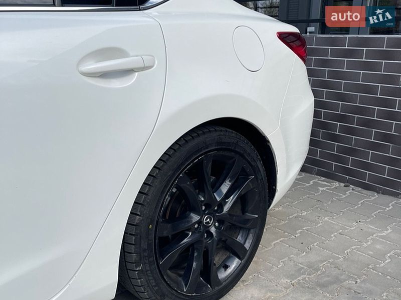 Седан Mazda 6 2013 в Черновцах