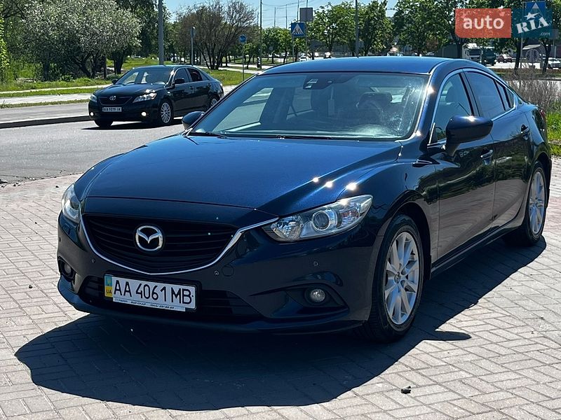 Седан Mazda 6 2015 в Борщеве