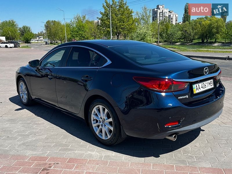 Седан Mazda 6 2015 в Борщеве