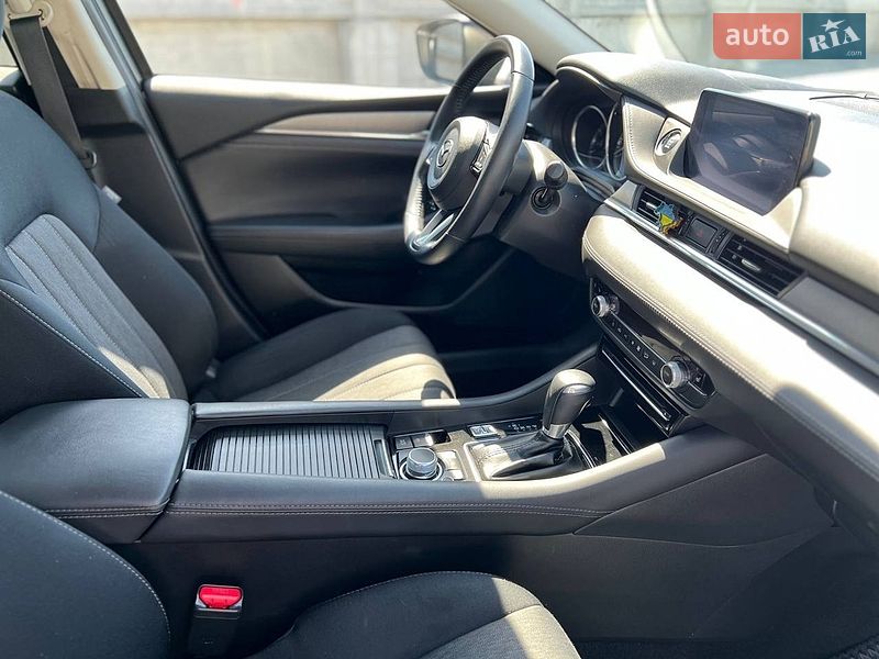 Седан Mazda 6 2019 в Киеве