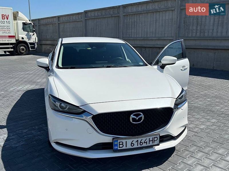 Седан Mazda 6 2019 в Киеве