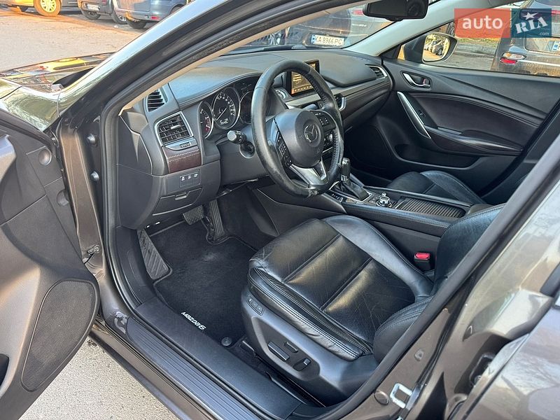Седан Mazda 6 2016 в Киеве