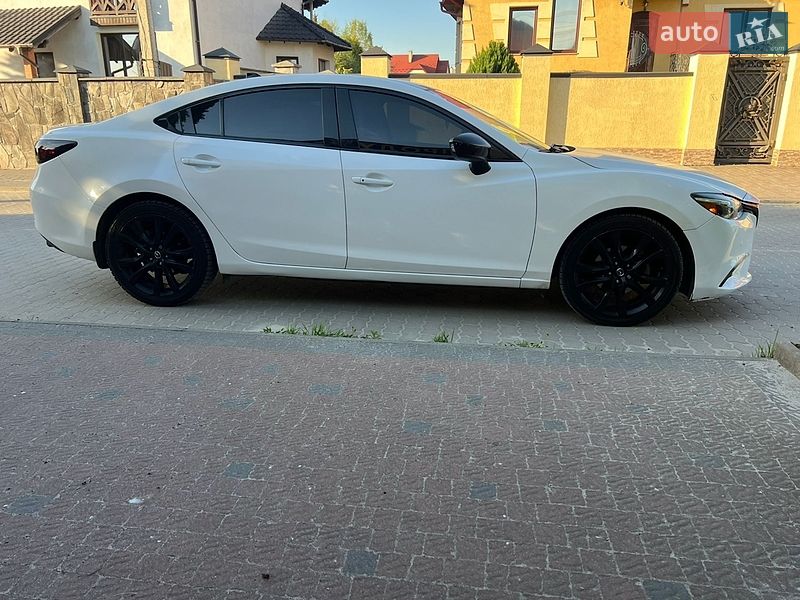 Седан Mazda 6 2015 в Львові