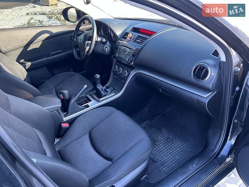 Седан Mazda 6 2010 в Кропивницком
